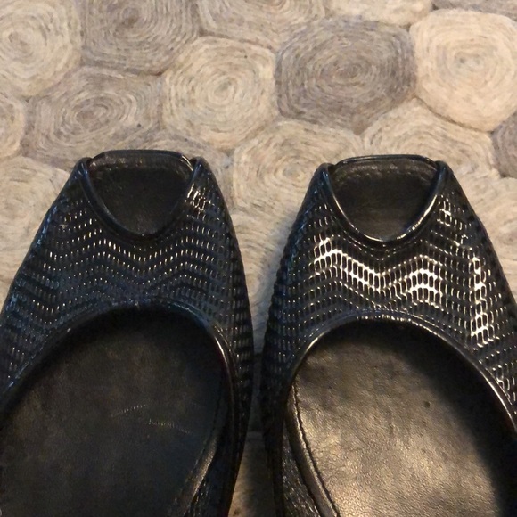 Hogan open toe black patent size 10 ballet shoes - Picture 8 of 8